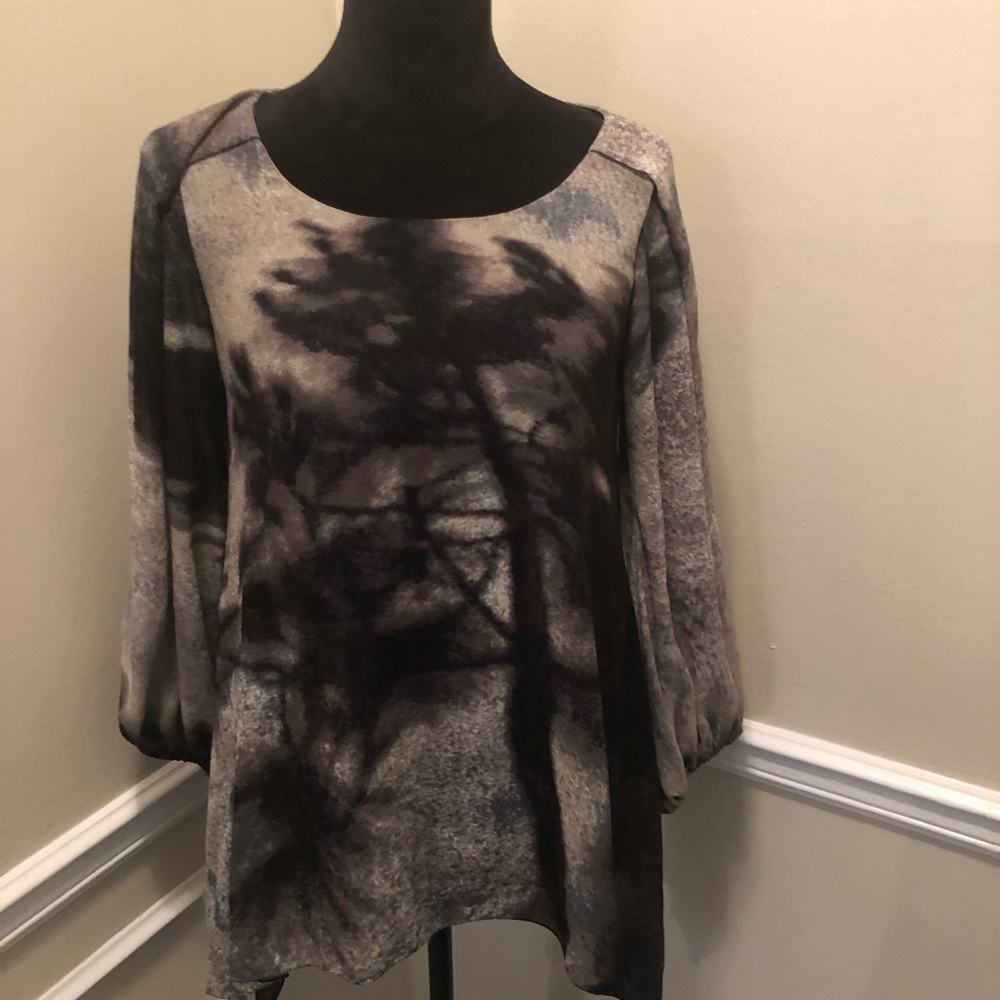 Lined-polyester top